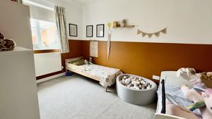 Photo 7- click for photo gallery